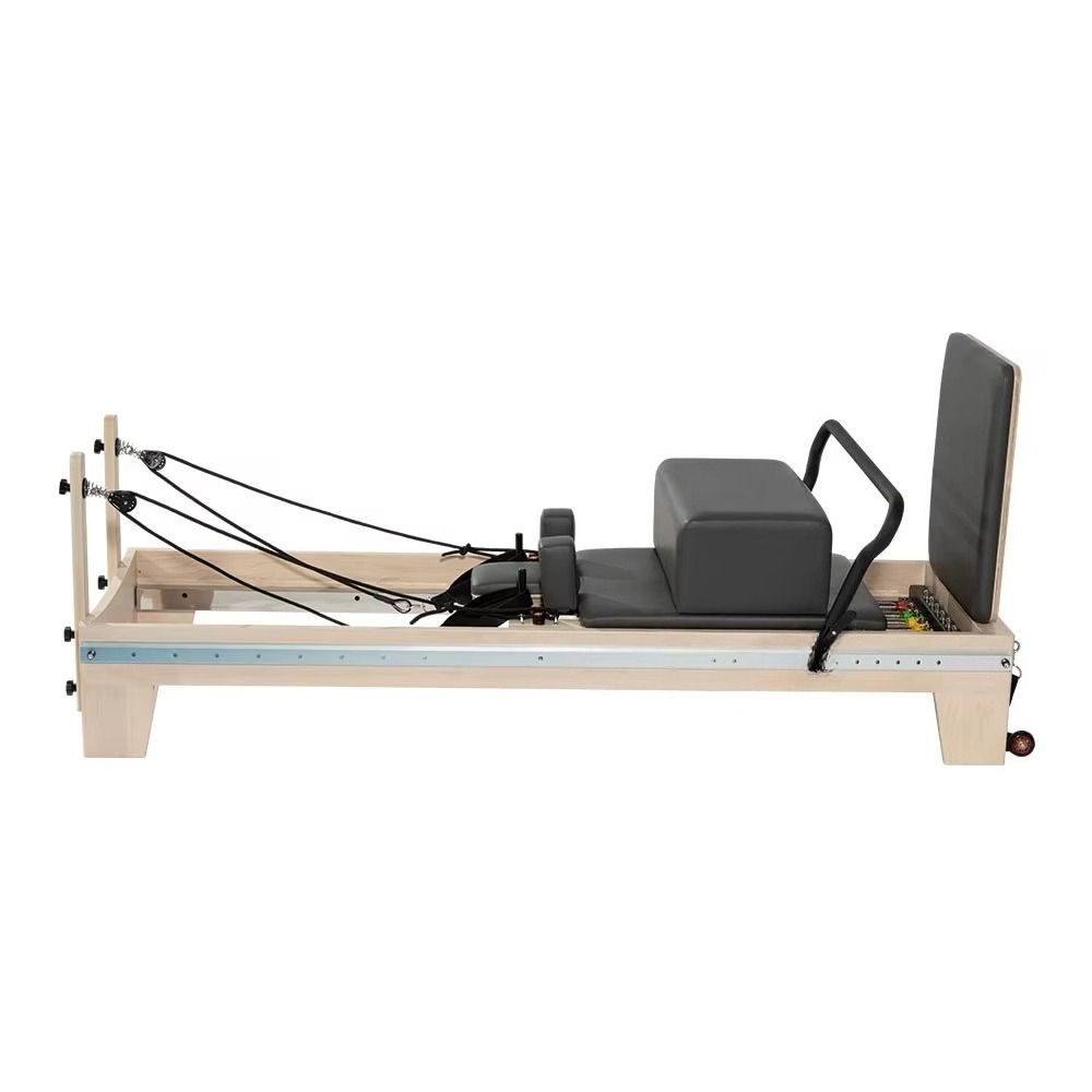 Popularny reformer do pilatesu – Pilates Yoga Machine recenzja i cena