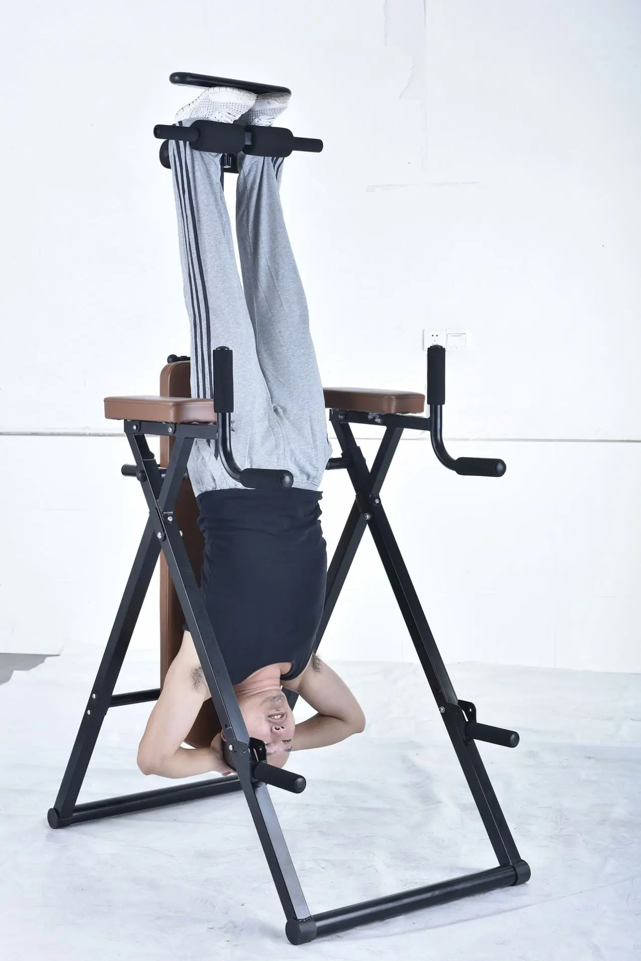 Nowa Konstrukcja Wielofunkcyjn – Inversion Table Fold recenzja i cena
